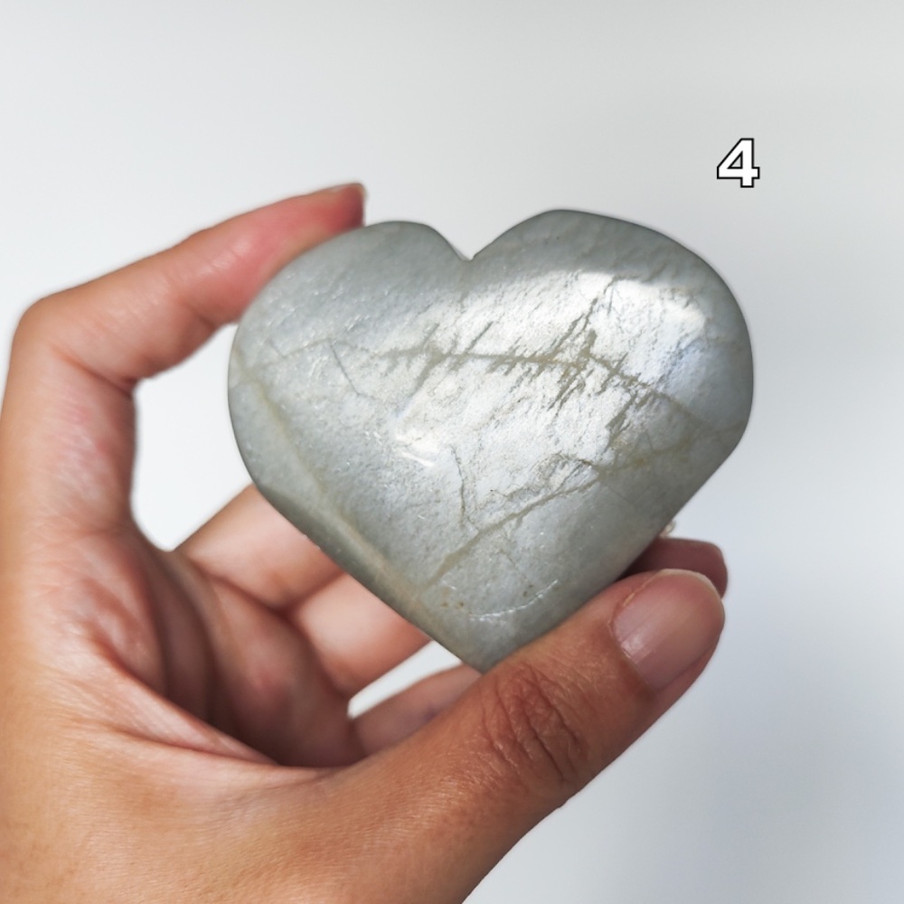 Super Flash Sage Moonstone Heart Carving Garnierite - Picture 6 of 12